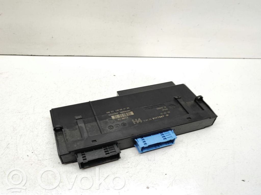 BMW 3 E90 E91 Module confort 