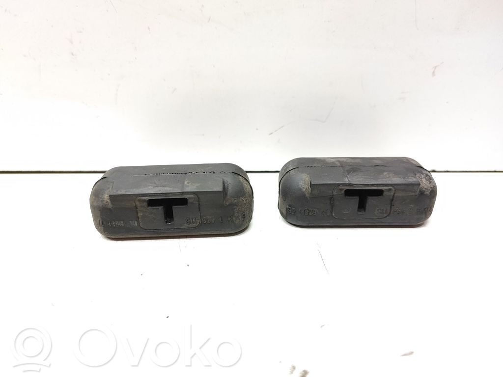 BMW X5 E53 Radiator mount bracket 