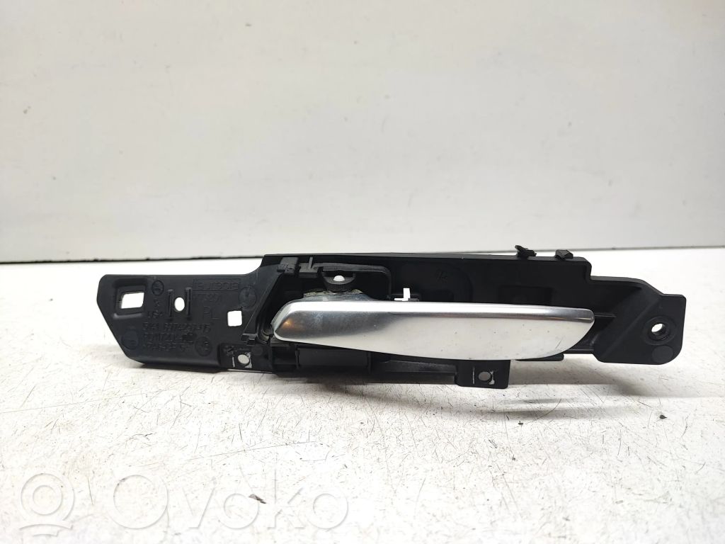 BMW X5 E70 Manecilla interna puerta trasera 