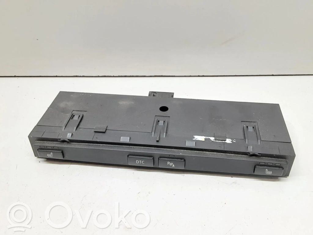 BMW 5 E60 E61 Seat heating switch 