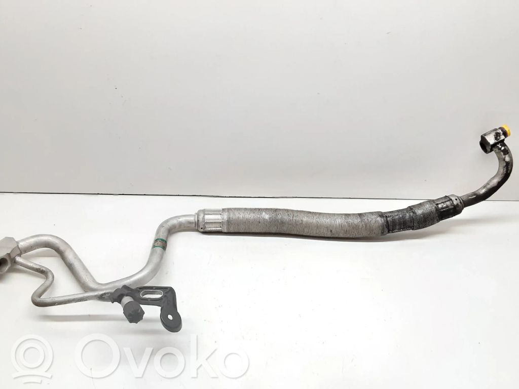 BMW X3 E83 Air conditioning (A/C) pipe/hose 