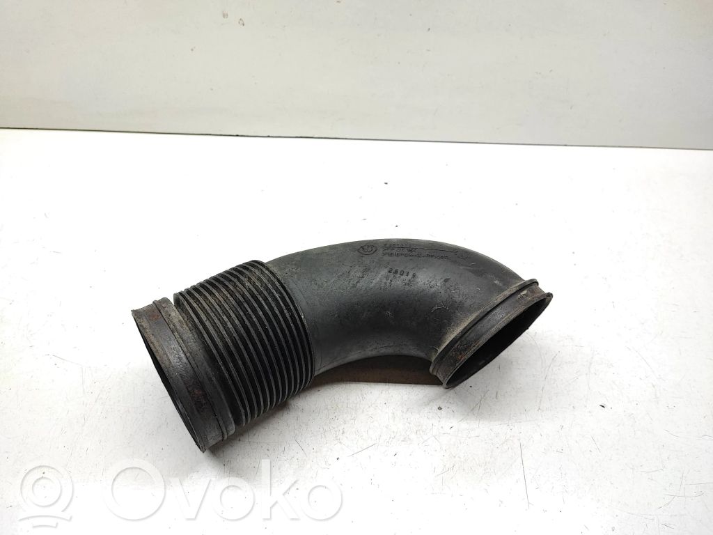 BMW 7 E65 E66 Air intake duct part 