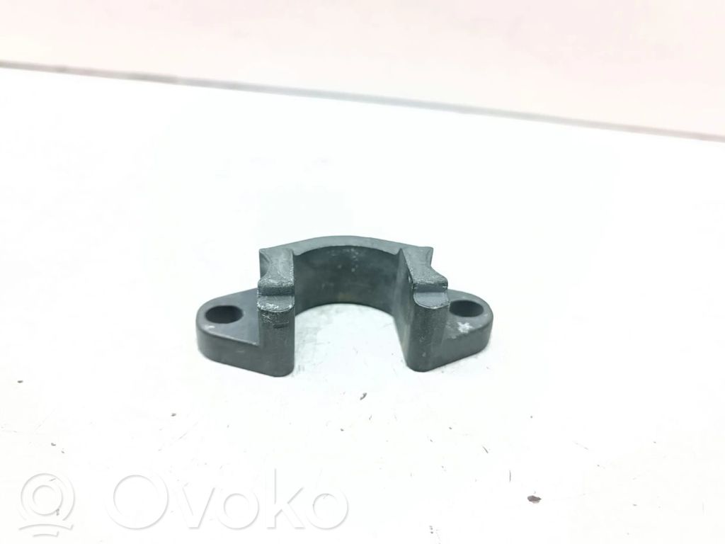 Abrazadera del inyector de combustible