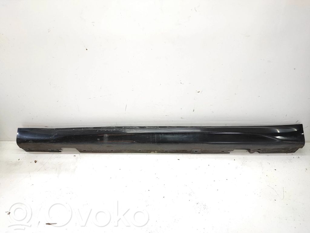 BMW X1 E84 Sill 