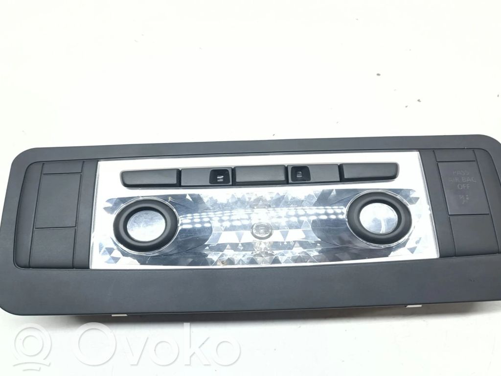 BMW 1 E82 E88 Etuistuimen valo 