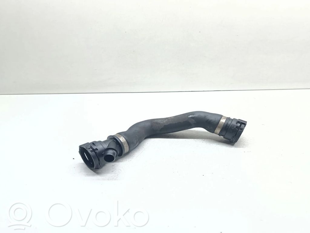 BMW X3 E83 Engine coolant pipe/hose 