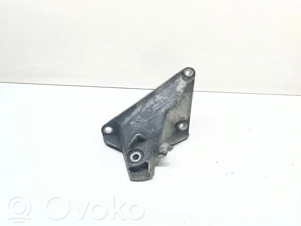 Engine mounting bracket   6770005,22116770005