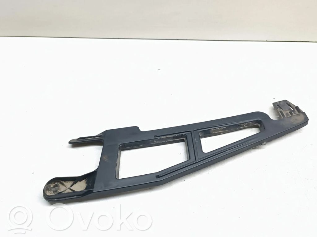 BMW X5 E70 Takapuskurin kannake 