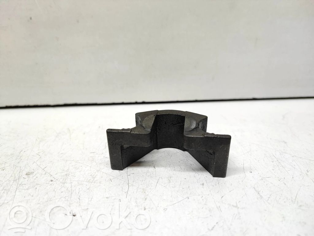 Abrazadera del inyector de combustible