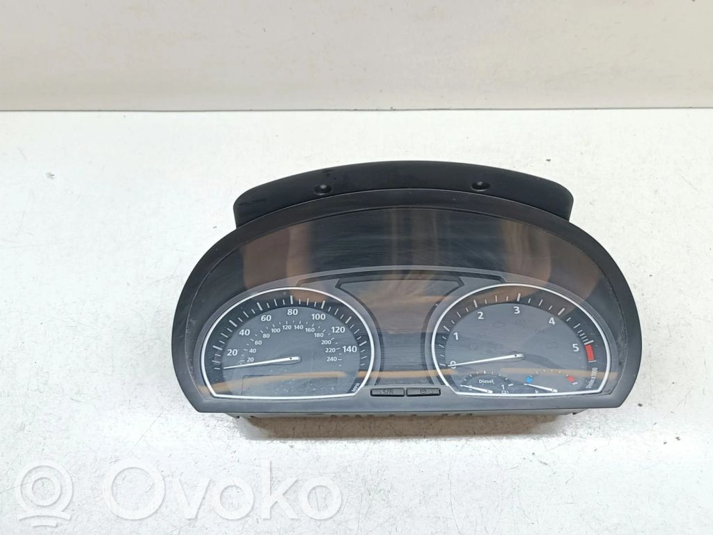 BMW X3 E83 Speedometer (instrument cluster) 