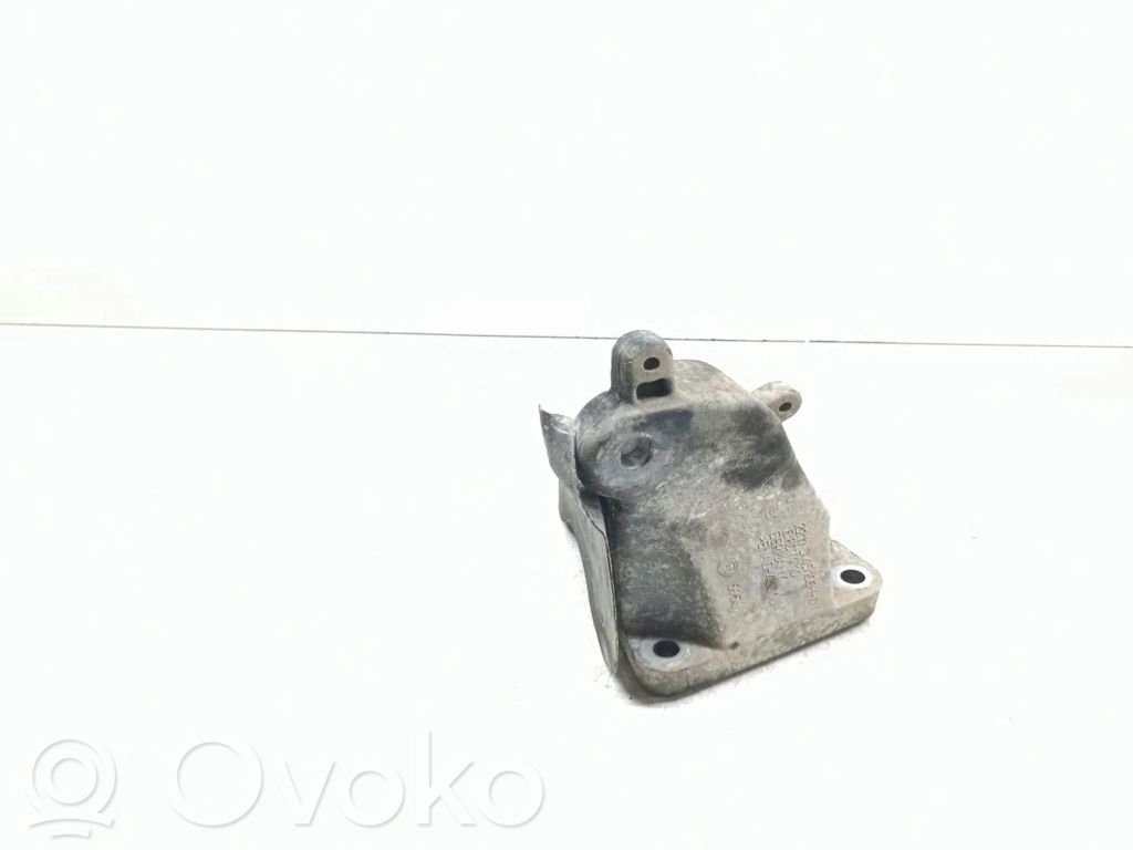 BMW X3 E83 Engine mounting bracket 
