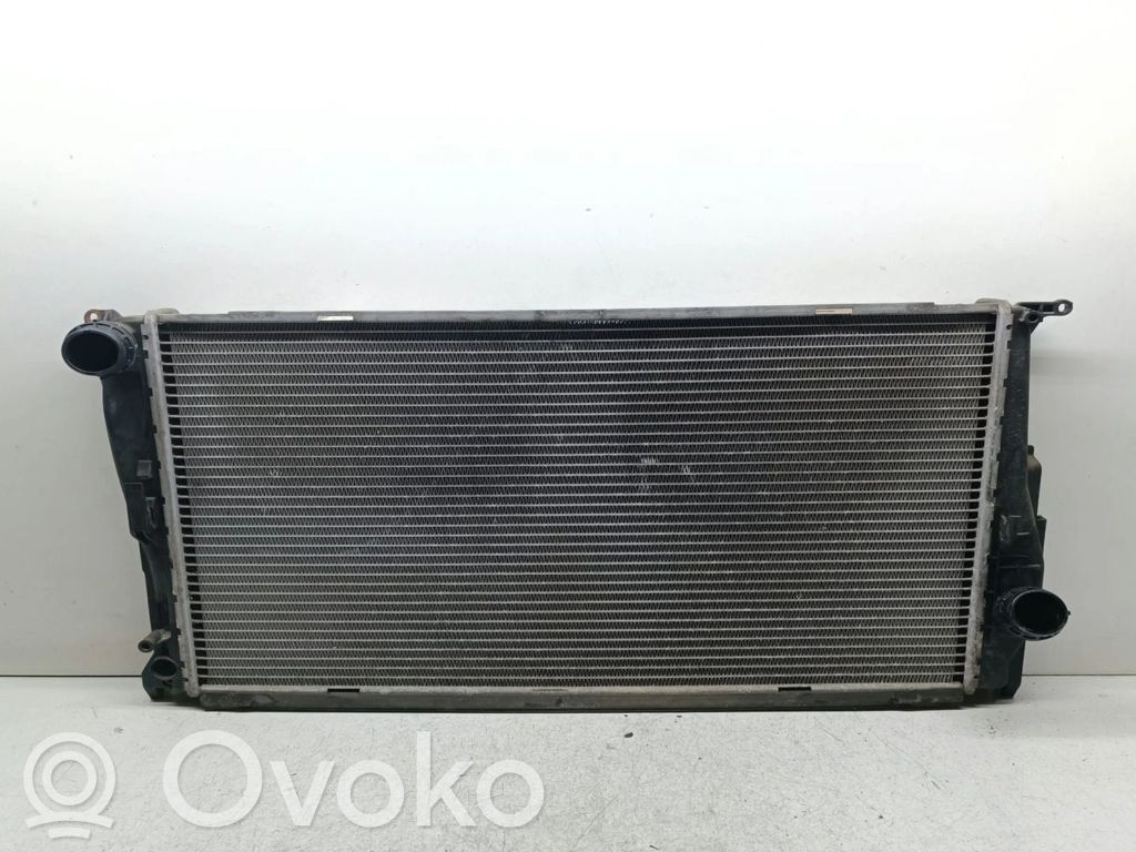 BMW 1 E82 E88 Aušinimo skysčio radiatorius 