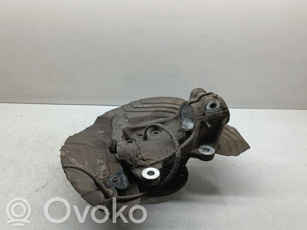 BMW X1 E84 Передний поворотный кулак (ступица, цапфа) 