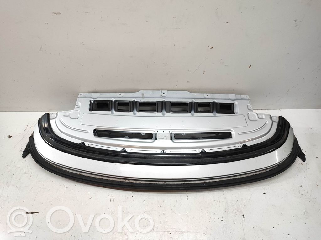 Parcel shelf