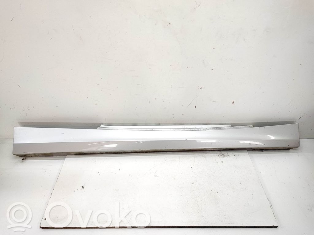 BMW 1 E82 E88 Sill 