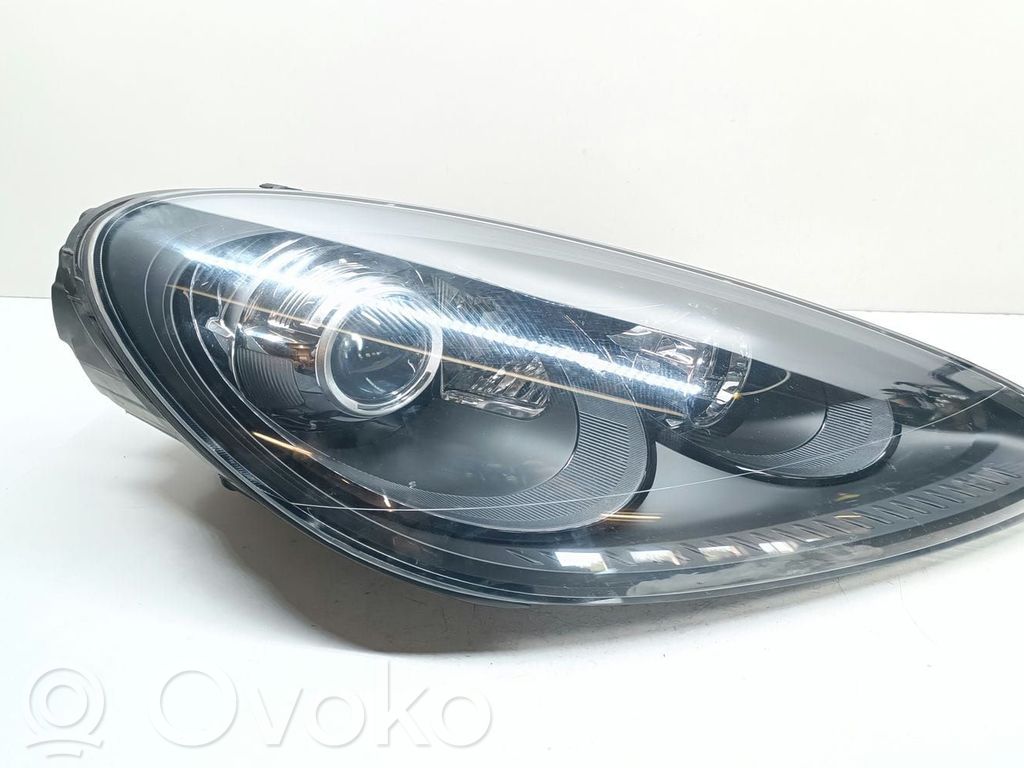 Porsche Cayenne (92A) Scheinwerfer 