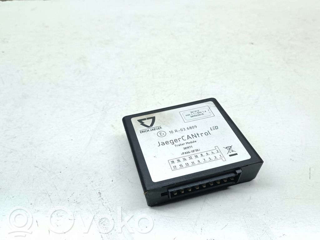 Muut ohjainlaitteet/moduulit   E110R036809