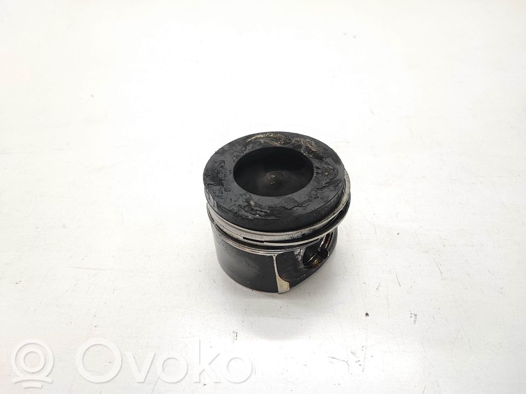 Piston   84L117