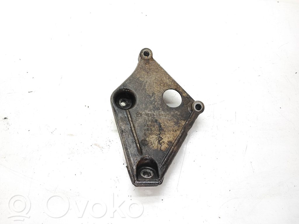 BMW X3 F25 Engine mounting bracket 