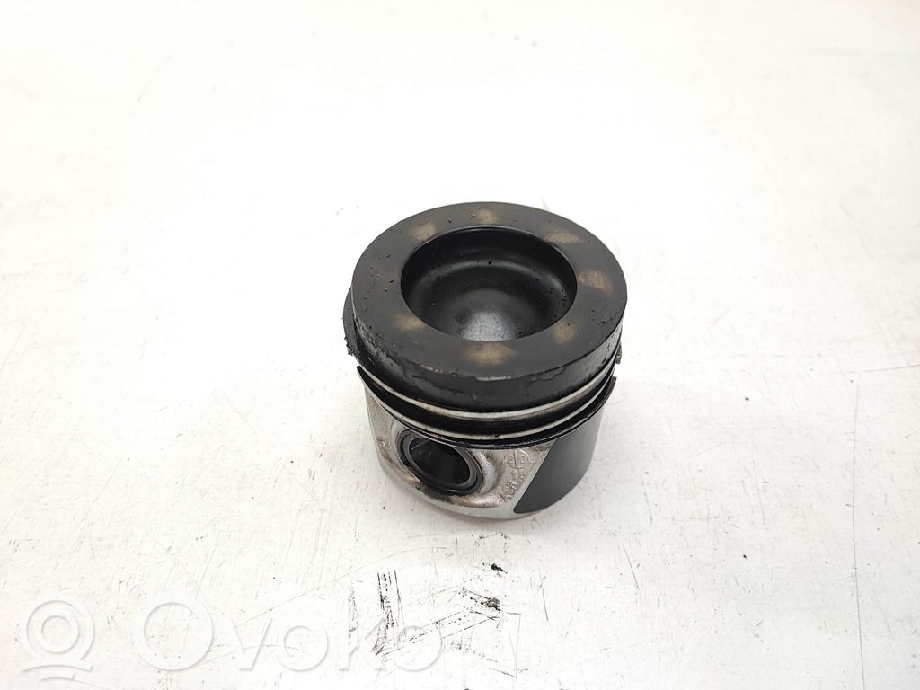 Audi Q5 SQ5 8R Piston 