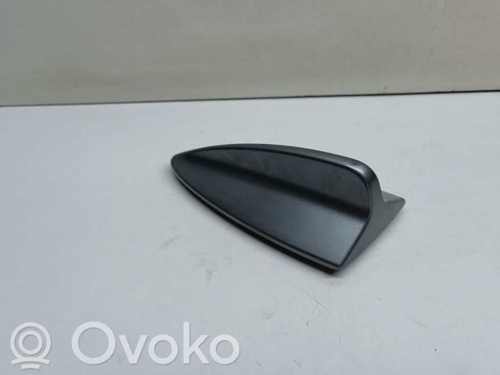 BMW 3 E90 E91 Stogo (GPS) antenos dangtelis 
