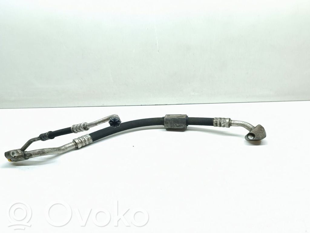 BMW 3 E90 E91 Conductă/furtun aer condiționat (A/C) 