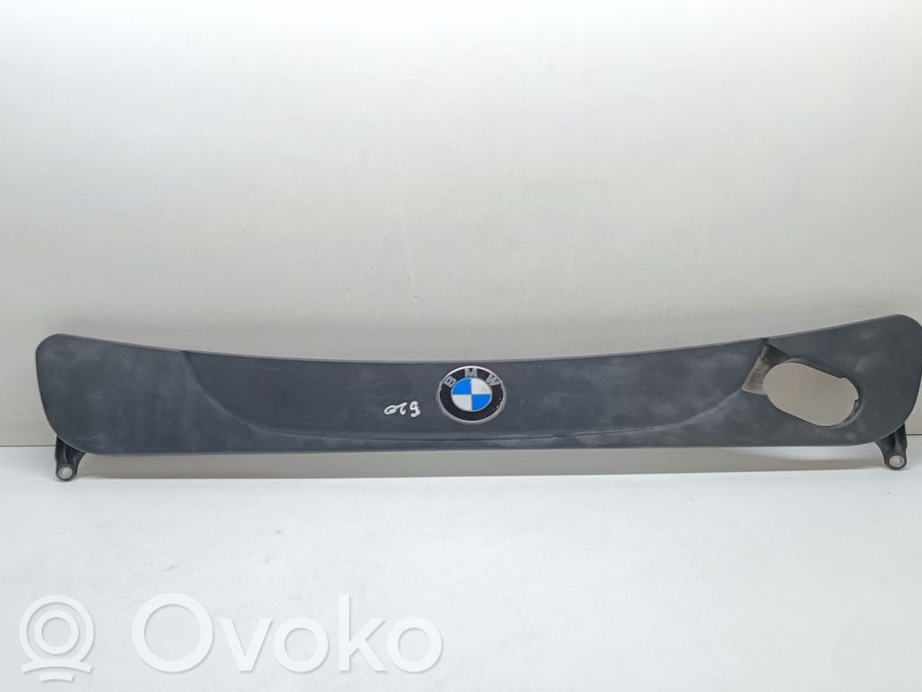 BMW 5 E60 E61 Engine cover (trim) 
