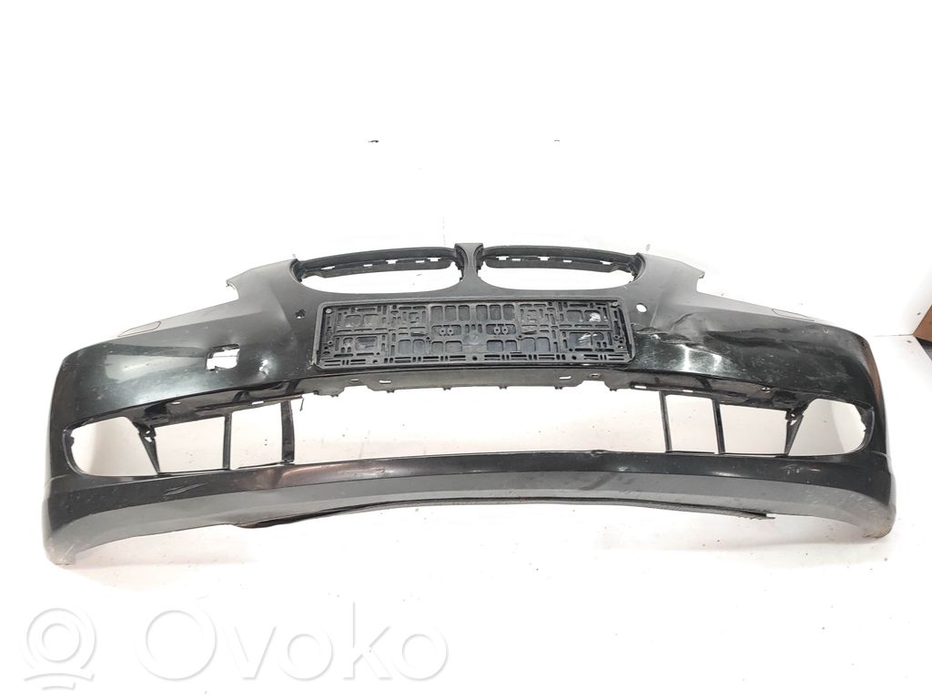 BMW 5 E60 E61 Priekinis bamperis 