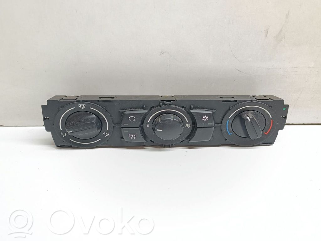 BMW 1 E81 E87 Climate control unit 