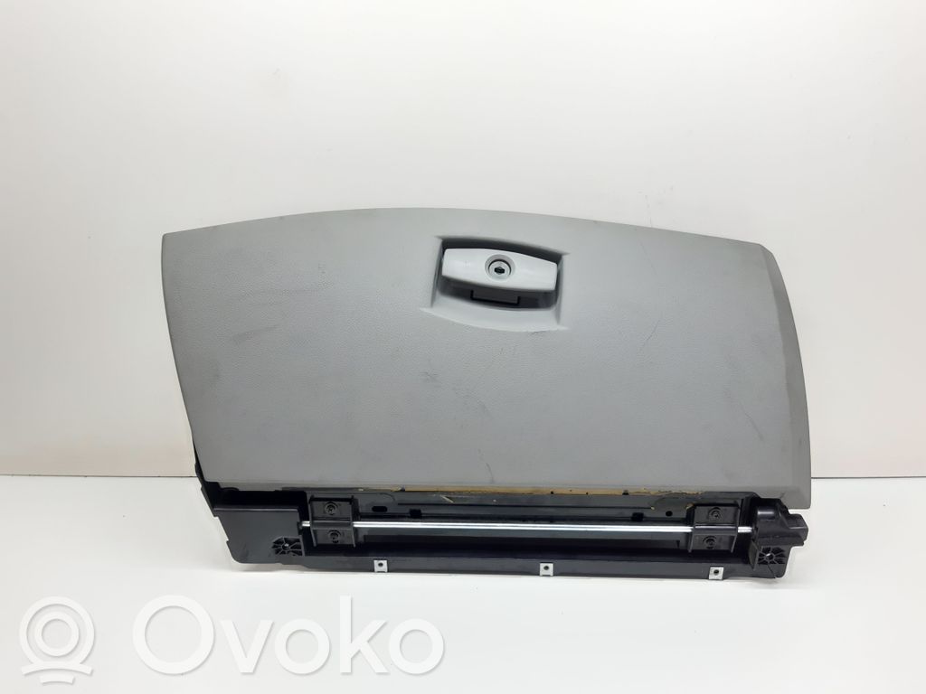 BMW 5 E60 E61 Glove box 