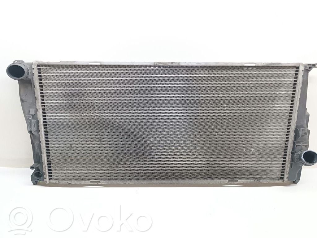 BMW 1 E82 E88 Aušinimo skysčio radiatorius 