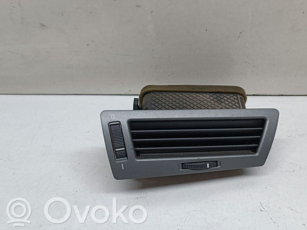 BMW 7 E65 E66 Garniture, panneau de grille d'aération latérale 