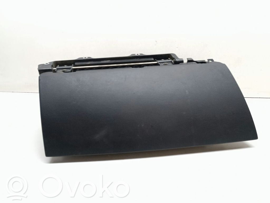 BMW 7 E65 E66 Daiktadėžės (bordačioko) komplektas 
