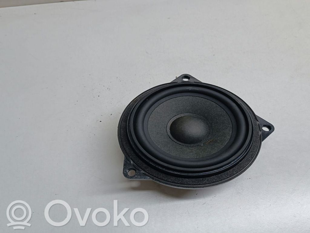 BMW 3 E92 E93 Takaoven kaiutin 