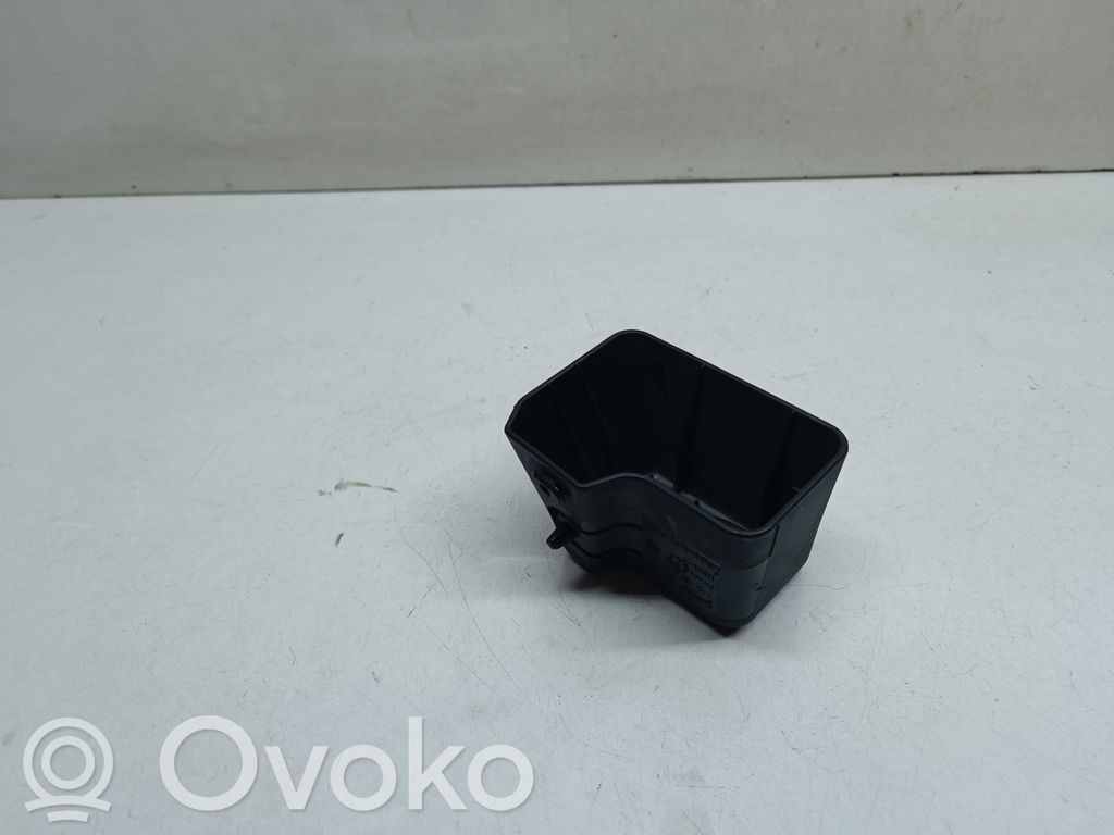 BMW 3 E90 E91 Kita salono detalė 