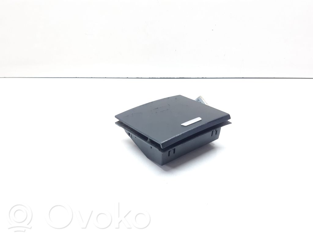 BMW X3 E83 Cigarette lighter rear 