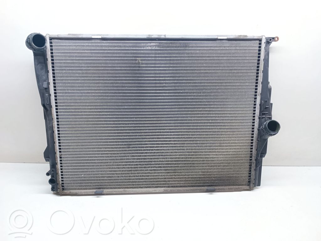 BMW 3 E90 E91 Aušinimo skysčio radiatorius 