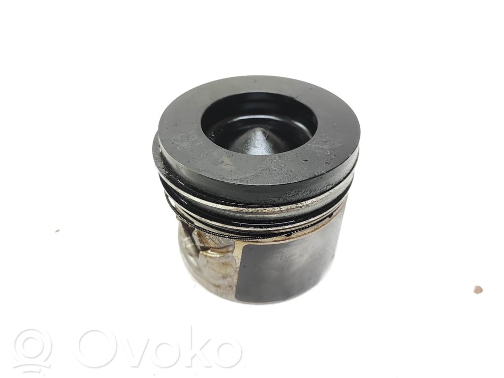 BMW X3 F25 Piston 