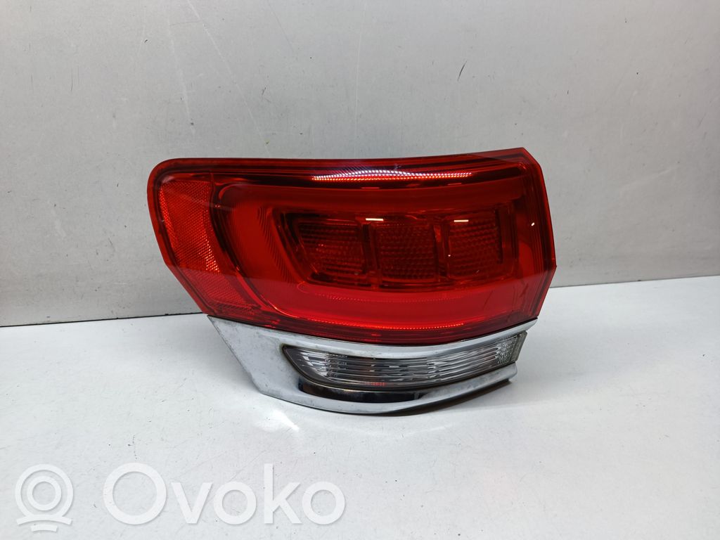 Jeep Grand Cherokee Luci posteriori