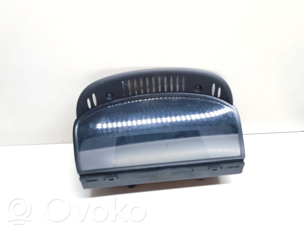 Bildschirm / Display / Anzeige   6973671,65826973671