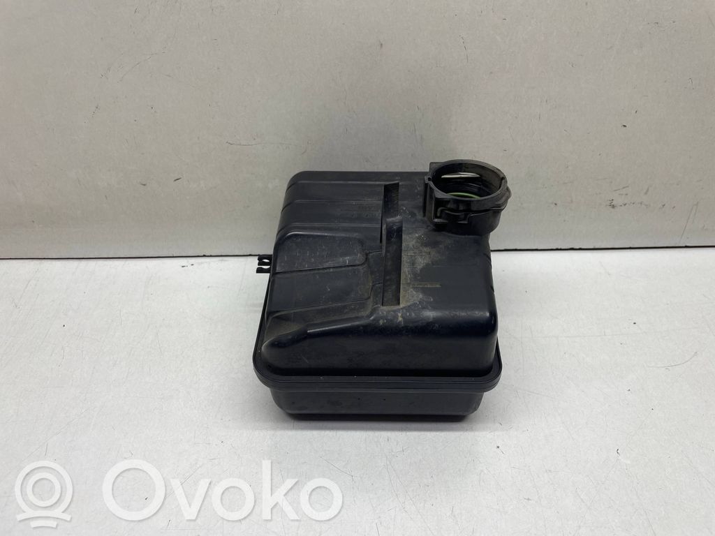 BMW X3 F25 Rezonator admisie 