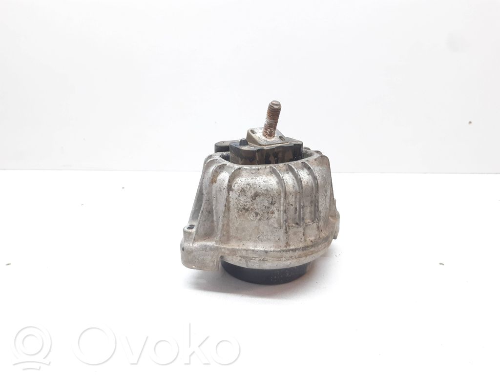 Supporto di montaggio del motore   139811