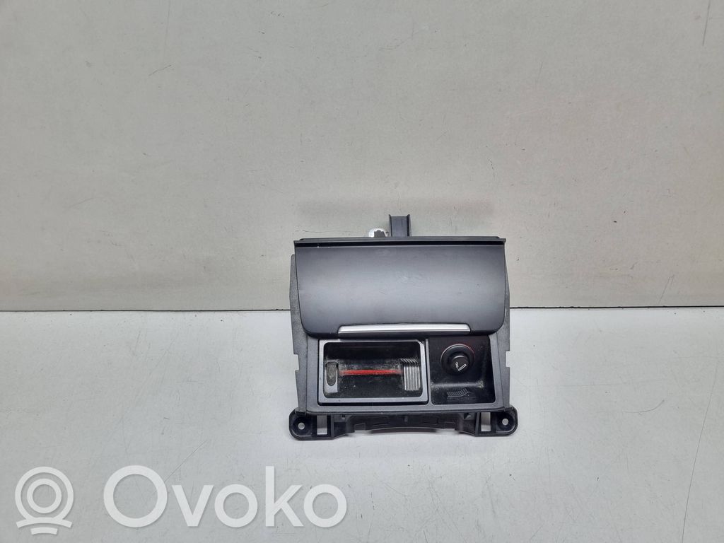 Audi A4 S4 B8 8K Posacenere auto