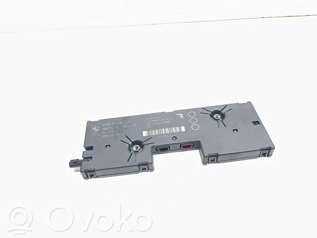 BMW 3 E90 E91 Antenos stiprintuvas 