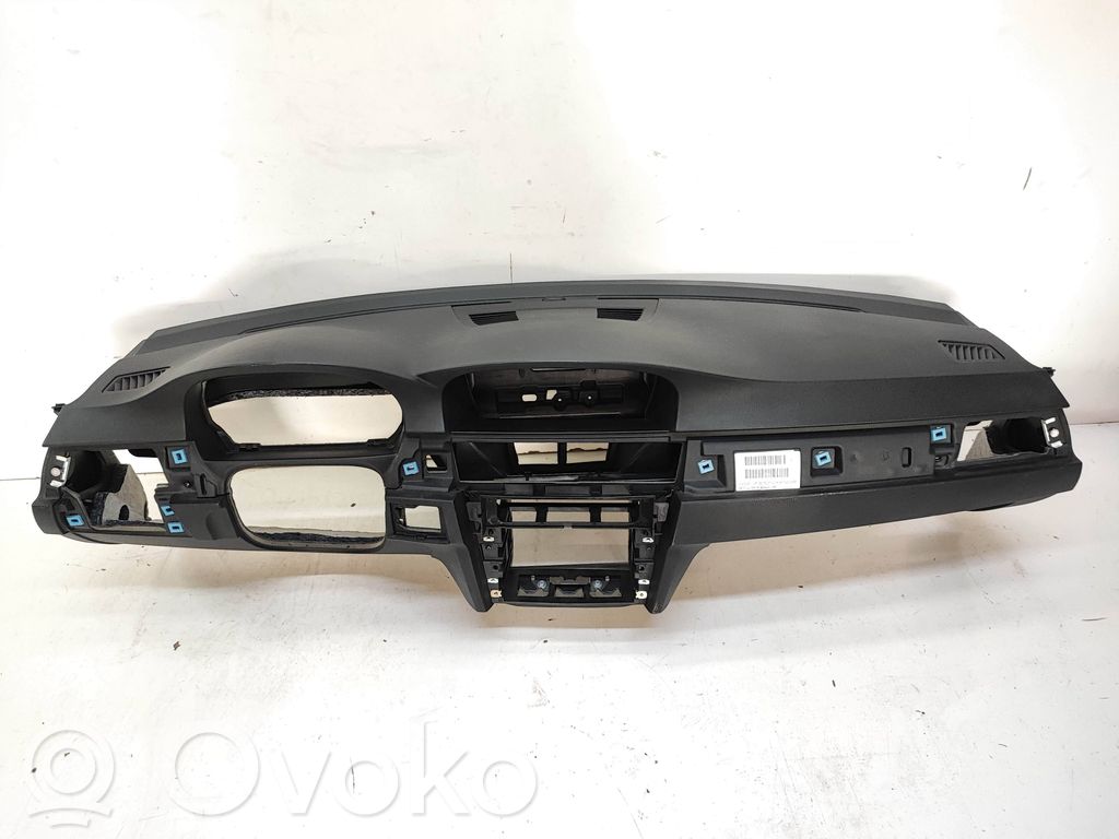 Dashboard   9120325