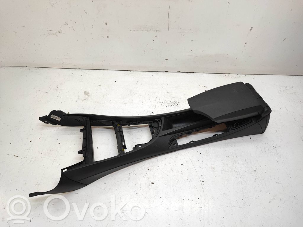 BMW 1 E81 E87 Center console 