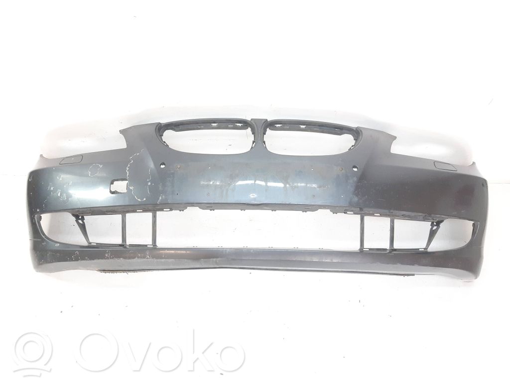 BMW 5 E60 E61 Priekinis bamperis 