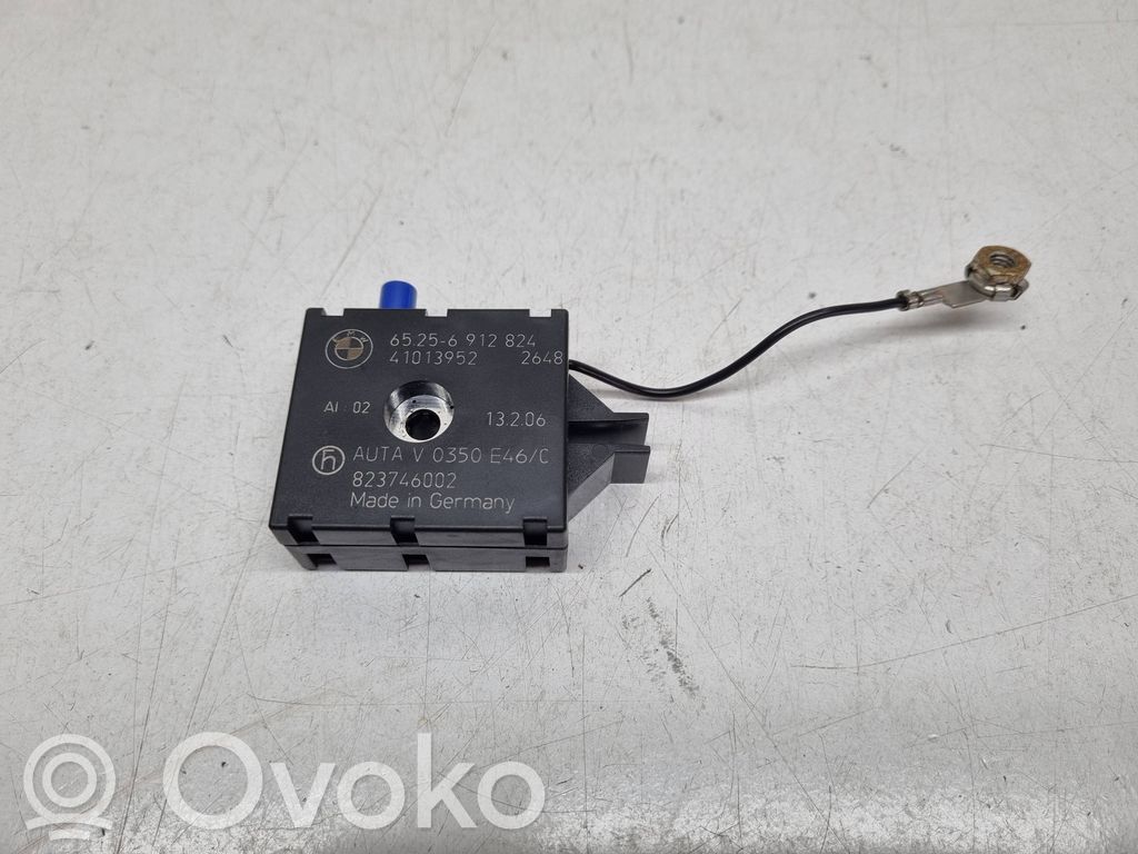 BMW 3 E46 Antenos stiprintuvas 