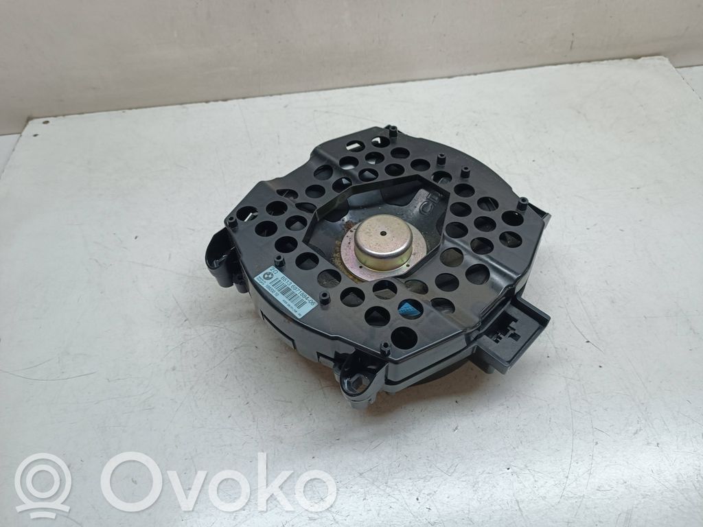 BMW X5 E70 Subwoofer 