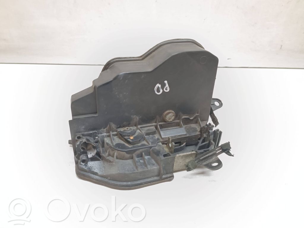 Front door lock   7202144